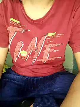 Snapshot of hottysameera chatting on 12/27/24, 05:20 hottysameera online show from 12/27/24, 05:20
