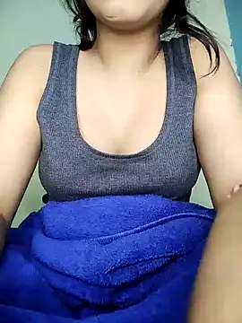 Snapshot of hottysameera chatting on 01/10/25, 03:27 hottysameera online show from 01/10/25, 03:27