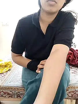 Snapshot of hottysameera chatting on 01/27/25, 04:54 hottysameera online show from 01/27/25, 04:54