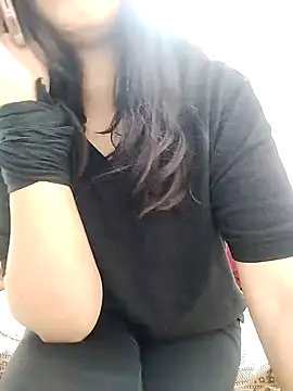 Snapshot of hottysameera chatting on 01/29/25, 04:19 hottysameera online show from 01/29/25, 04:19