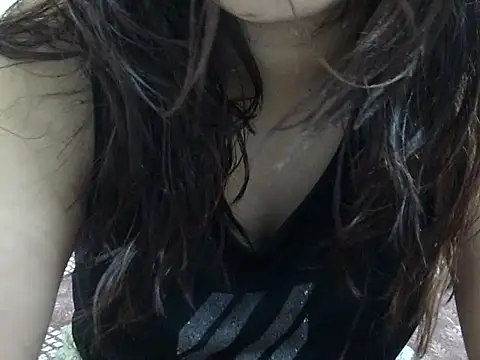 Snapshot of hottysameera chatting on 05/14/26, 03:13 hottysameera online show from 05/14/26, 03:13