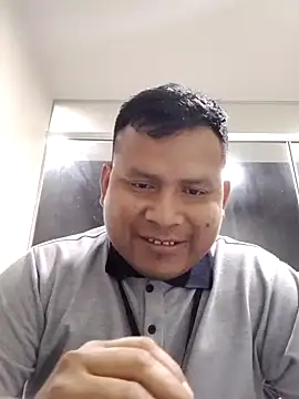 Snapshot of zeta29 chatting on 11/04/25, 06:01 zeta29 online show from 11/04/25, 06:01