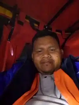 Snapshot of zeta29 chatting on 11/11/25, 05:29 zeta29 online show from 11/11/25, 05:29