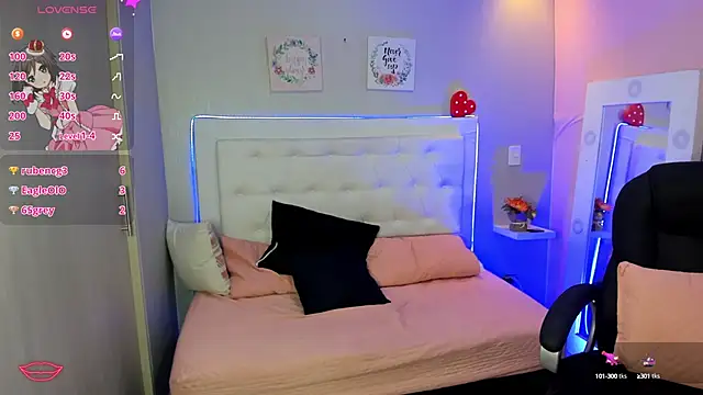 Snapshot of EMALINDA__HILSS chatting on 01/19/25, 04:36 EMALINDA HILSS online show from 01/19/25, 04:36