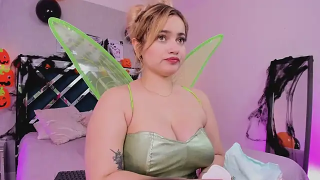 ibella7 online show from 10/30/25, 07:36