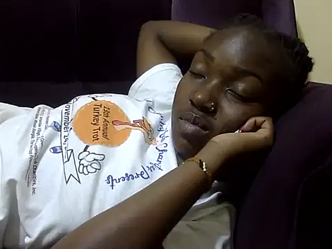 Chichii- online show from 02/25/25, 10:29