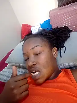 Snapshot of Chichii- chatting on 10/30/25, 11:22 Chichii- online show from 10/30/25, 11:22