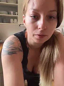 Snapshot of Hr_Frk_Olsen chatting on 10/05/25, 01:20 Hr Frk Olsen online show from 10/05/25, 01:20