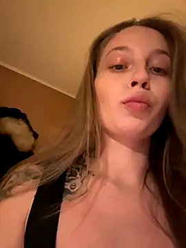 Snapshot of Hr_Frk_Olsen chatting on 10/20/25, 07:25 Hr Frk Olsen online show from 10/20/25, 07:25