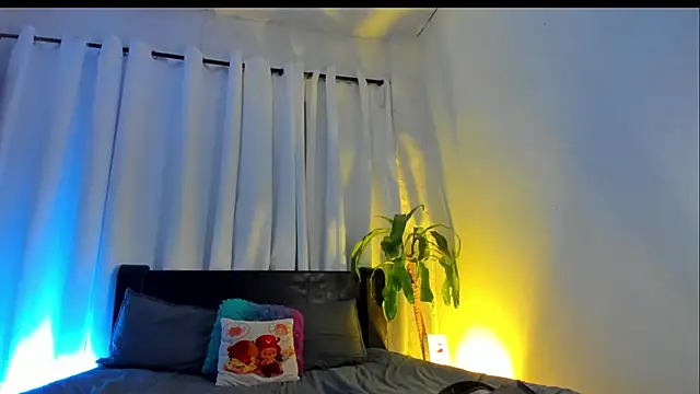 Snapshot of lanaa_paul1 chatting on 01/28/25, 11:28 lanaa paul1 online show from 01/28/25, 11:28