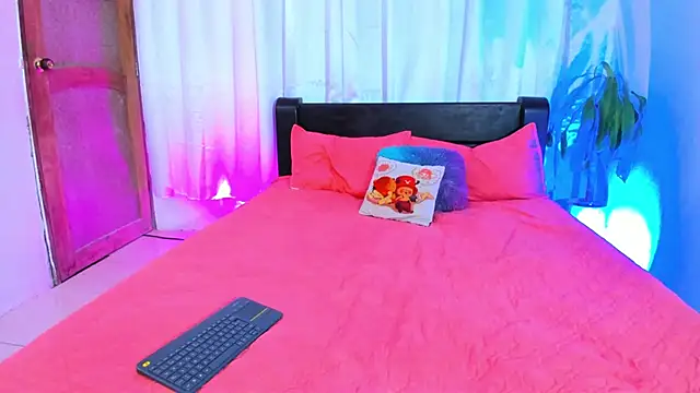 Snapshot of lanaa_paul1 chatting on 03/11/25, 05:35 lanaa paul1 online show from 03/11/25, 05:35