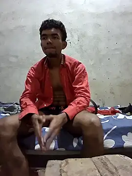 Reynold2608 online show from 12/30/24, 03:36