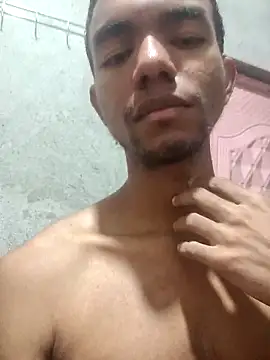 Reynold2608 online show from 12/02/25, 06:08