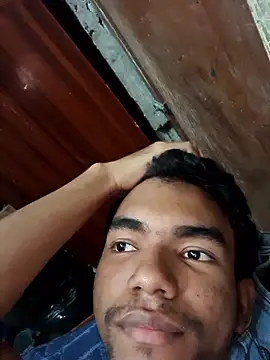 Snapshot of Reynold2608 chatting on 01/05/26, 08:23 Reynold2608 online show from 01/05/26, 08:23