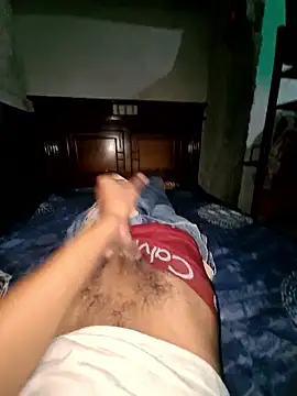 Snapshot of Reynold2608 chatting on 01/08/26, 04:15 Reynold2608 online show from 01/08/26, 04:15