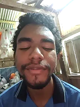 Snapshot of Reynold2608 chatting on 02/15/26, 08:38 Reynold2608 online show from 02/15/26, 08:38