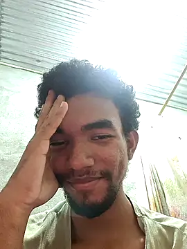 Snapshot of Reynold2608 chatting on 02/16/26, 07:43 Reynold2608 online show from 02/16/26, 07:43