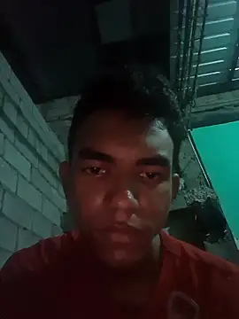 Snapshot of Reynold2608 chatting on 03/16/26, 02:17 Reynold2608 online show from 03/16/26, 02:17