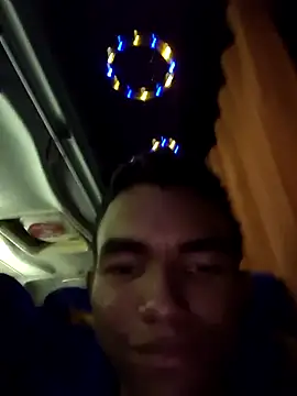 Snapshot of Reynold2608 chatting on 04/04/26, 12:20 Reynold2608 online show from 04/04/26, 12:20