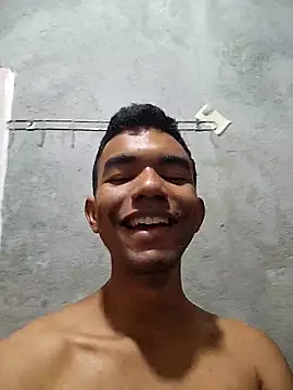 Snapshot of Reynold2608 chatting on 05/02/26, 11:48 Reynold2608 online show from 05/02/26, 11:48