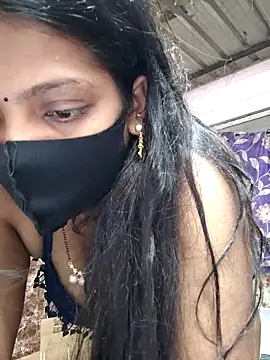 Snapshot of queensenorita chatting on 02/03/26, 06:11 queensenorita online show from 02/03/26, 06:11