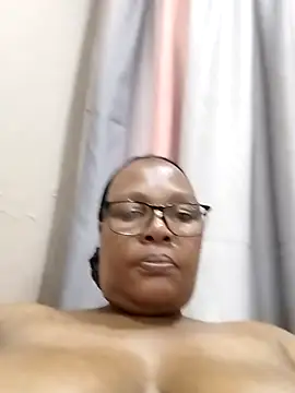 Snapshot of Swatilady chatting on 12/16/25, 07:19 Swatilady online show from 12/16/25, 07:19