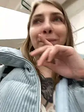 Sunny   Bunny online show from 12/04/24, 04:27