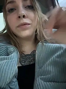 Sunny   Bunny online show from 12/15/24, 12:17