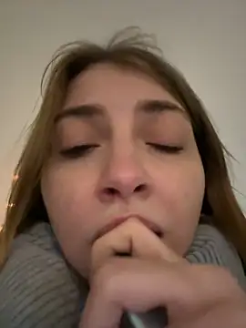 Sunny   Bunny online show from 12/19/24, 06:23