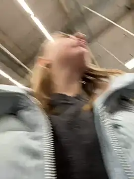 Sunny   Bunny online show from 12/23/24, 06:16