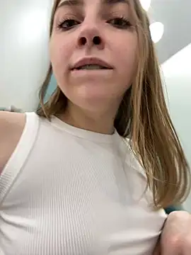 Sunny   Bunny online show from 12/29/24, 06:27