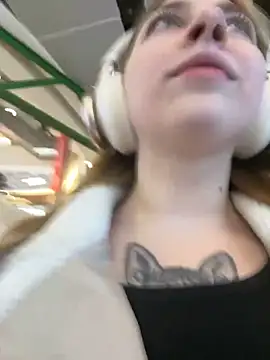 Sunny   Bunny online show from 01/11/25, 03:09