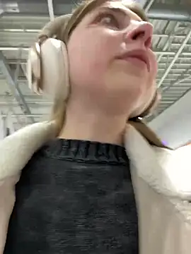 Sunny   Bunny online show from 01/15/25, 03:07