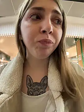 Sunny   Bunny online show from 01/15/25, 06:08