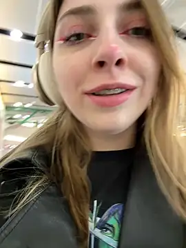 Sunny   Bunny online show from 03/11/25, 04:07