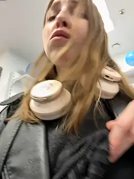 Sunny   Bunny online show from 03/13/25, 02:44