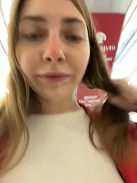 Sunny   Bunny online show from 09/20/25, 08:15