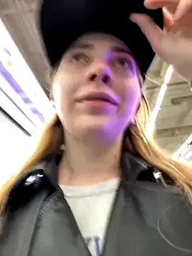 Sunny   Bunny online show from 09/22/25, 10:06