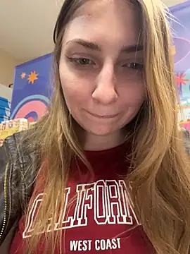 Sunny   Bunny online show from 05/09/26, 02:11