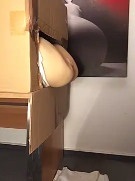 Snapshot of Inseminator69 chatting on 03/11/25, 01:12 Inseminator69 online show from 03/11/25, 01:12