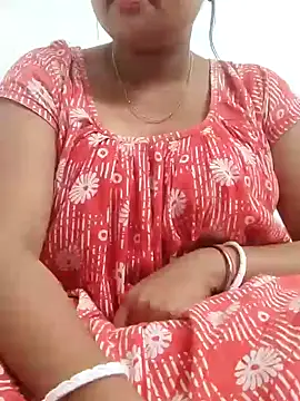 Snapshot of Priya_2222 chatting on 12/11/24, 05:04 Priya 2222 online show from 12/11/24, 05:04