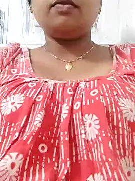 Snapshot of Priya_2222 chatting on 01/09/25, 11:03 Priya 2222 online show from 01/09/25, 11:03