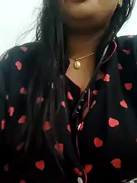 Snapshot of Priya_2222 chatting on 01/11/25, 08:32 Priya 2222 online show from 01/11/25, 08:32