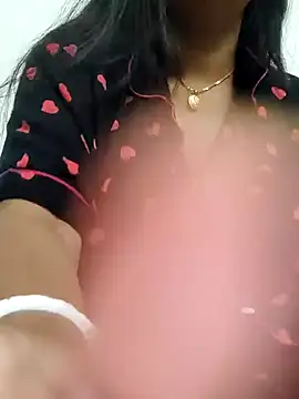 Snapshot of Priya_2222 chatting on 01/16/25, 05:44 Priya 2222 online show from 01/16/25, 05:44