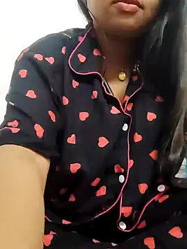 Snapshot of Priya_2222 chatting on 01/30/25, 05:06 Priya 2222 online show from 01/30/25, 05:06