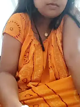 Snapshot of Priya_2222 chatting on 02/11/25, 07:05 Priya 2222 online show from 02/11/25, 07:05