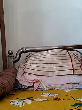 Snapshot of Priya_2222 chatting on 03/01/25, 05:31 Priya 2222 online show from 03/01/25, 05:31