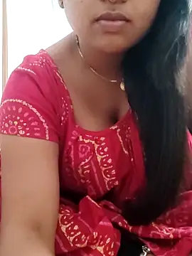 Snapshot of Priya_2222 chatting on 03/03/25, 11:22 Priya 2222 online show from 03/03/25, 11:22