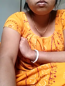 Snapshot of Priya_2222 chatting on 03/06/25, 06:41 Priya 2222 online show from 03/06/25, 06:41