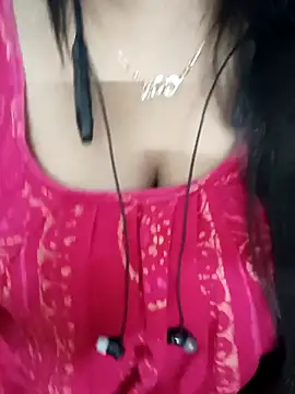 Snapshot of Priya_2222 chatting on 09/27/25, 07:41 Priya 2222 online show from 09/27/25, 07:41